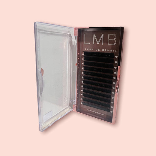 Classic Lashes in CC Curl