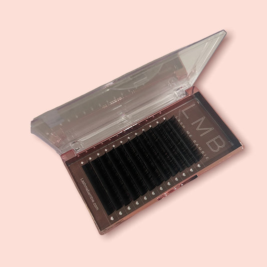 Volume Lashes in a Mixed Size Tray in CC & D Curl